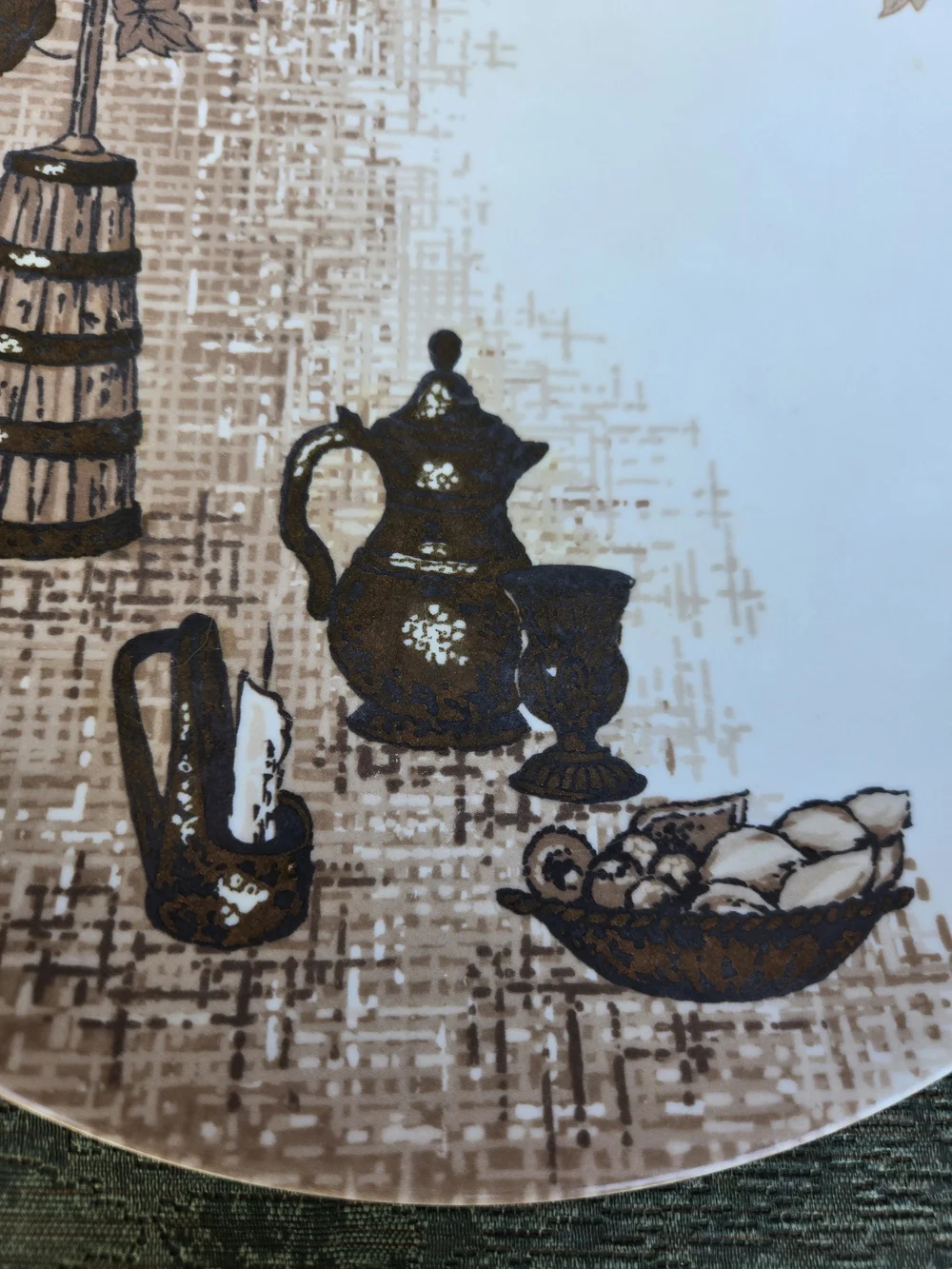 Texas-Ware Vintage Serving Plate With Butter Churn Leaf Design
